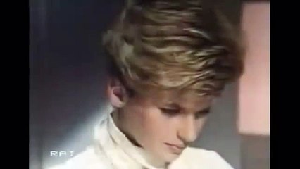DEIDRE McGUIRE - L'Oreal Commercial 1984