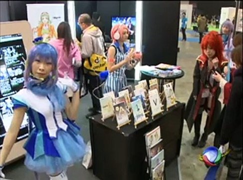 Feira de tecnologia atrai milhares de pessoas no Japão