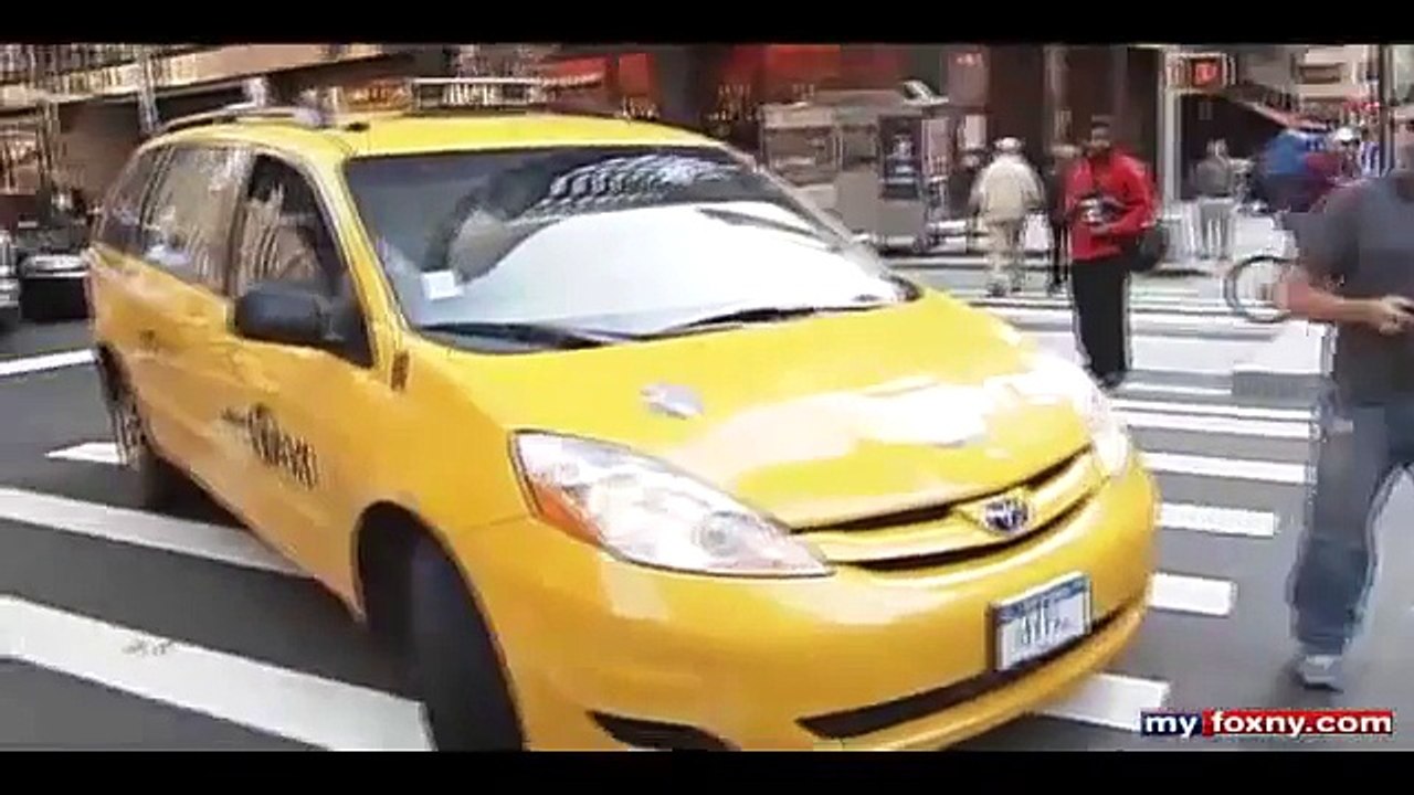 سائق طاكسي مغربي يرد على استفزاز استهدفه في نيويورك