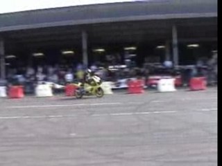 stunt manu acrobatie bike