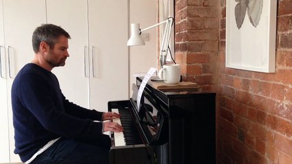 OLAFUR ARNALDS "Tomorrow's Song" (Cover)