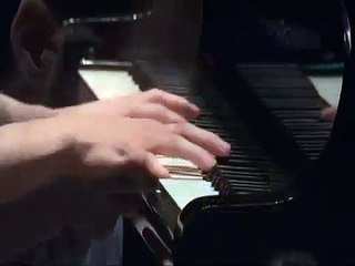 Yiruma - River Flows in You