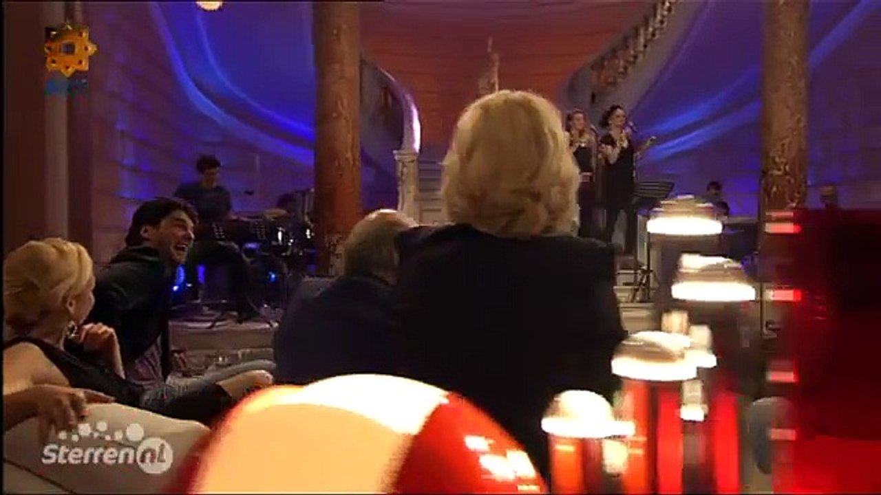 Glennis Grace zingt 'Little green bag' in De Beste Zangers van Nederland