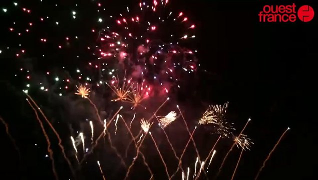 Rennes : le feu d'artifice du 14-Juillet à la Bellangerais (lundi 13/07/2015)
