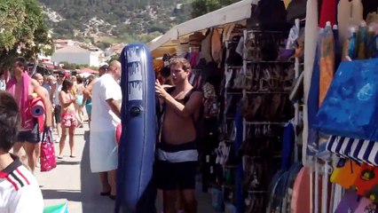 Baska Krk; Spaziergang an der Promenade