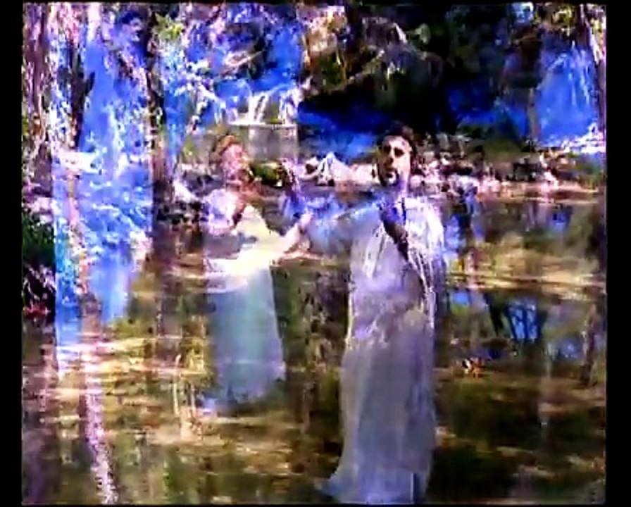 Subhanallah - أنشودة مؤثرة - سبحان الله أدعوك في جوف الليالي والدموع سواكب