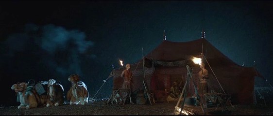 Los pastores y los magos, van al encuentro de Jesús.