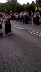 Man tries to grab Olympic Torch while shouting Allah Hu Akbar in Gravesend (2012)