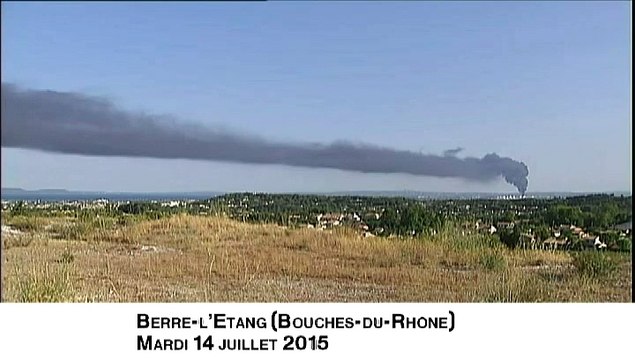 Bouches-du-Rhône : les images de l'incendie sur le site pétrochimique de Berre-l'Etang