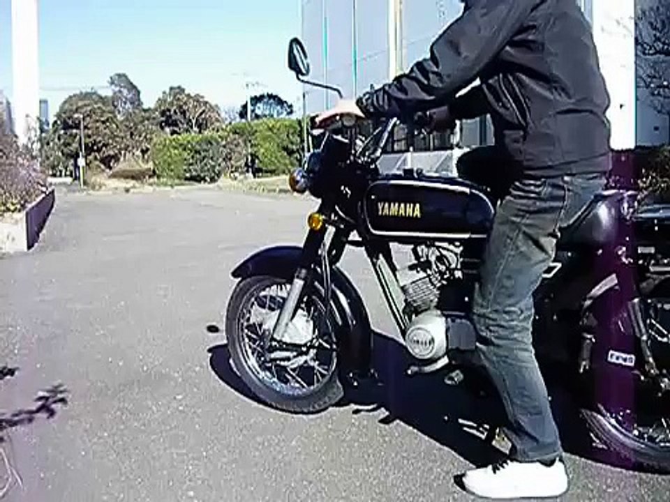 YAMAHA YB125　走行