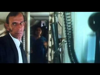 Hum Dono  | Action Scene | Aeroplane Being Hijacked | Rishi Kapoor, Nana Patekar