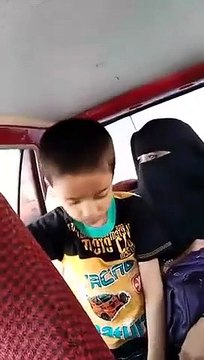 A Maulana Cursing Nawaz Sharif & Shahbaz Sharif In Front of His Family