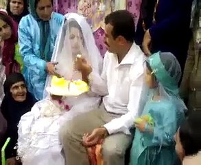 Angry Groom VS Bride