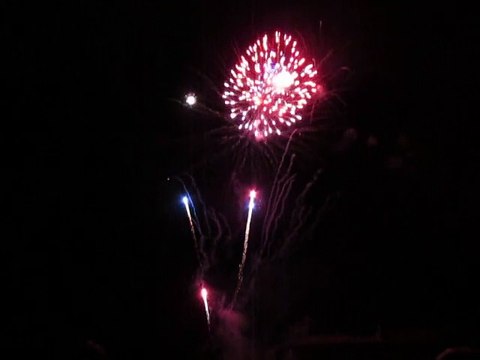 Feu d'artifice Chaumont le 13 juillet 2015 (vidéo Voix de la Haute-Marne)