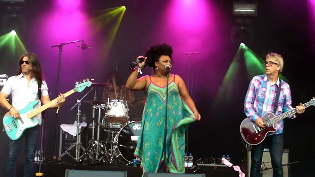 Lisa & The Lips - Rock Steady