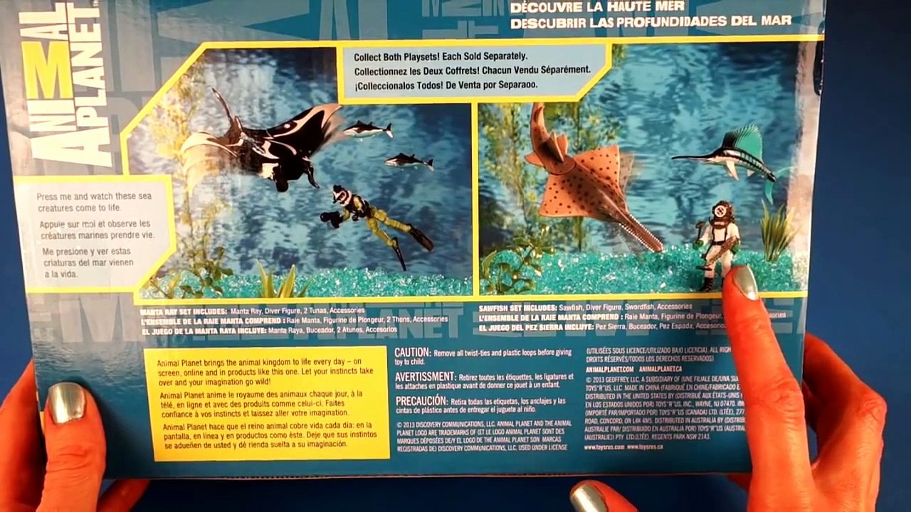 Deep Sea Discovery Manta Ray Playset by Animal Planet with Tuna and Deep Sea Diver!