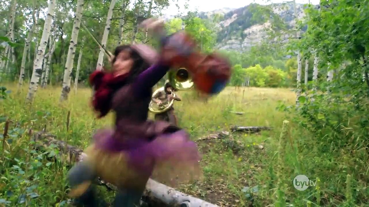 Lindsey Stirling Sister Debut - Studio C