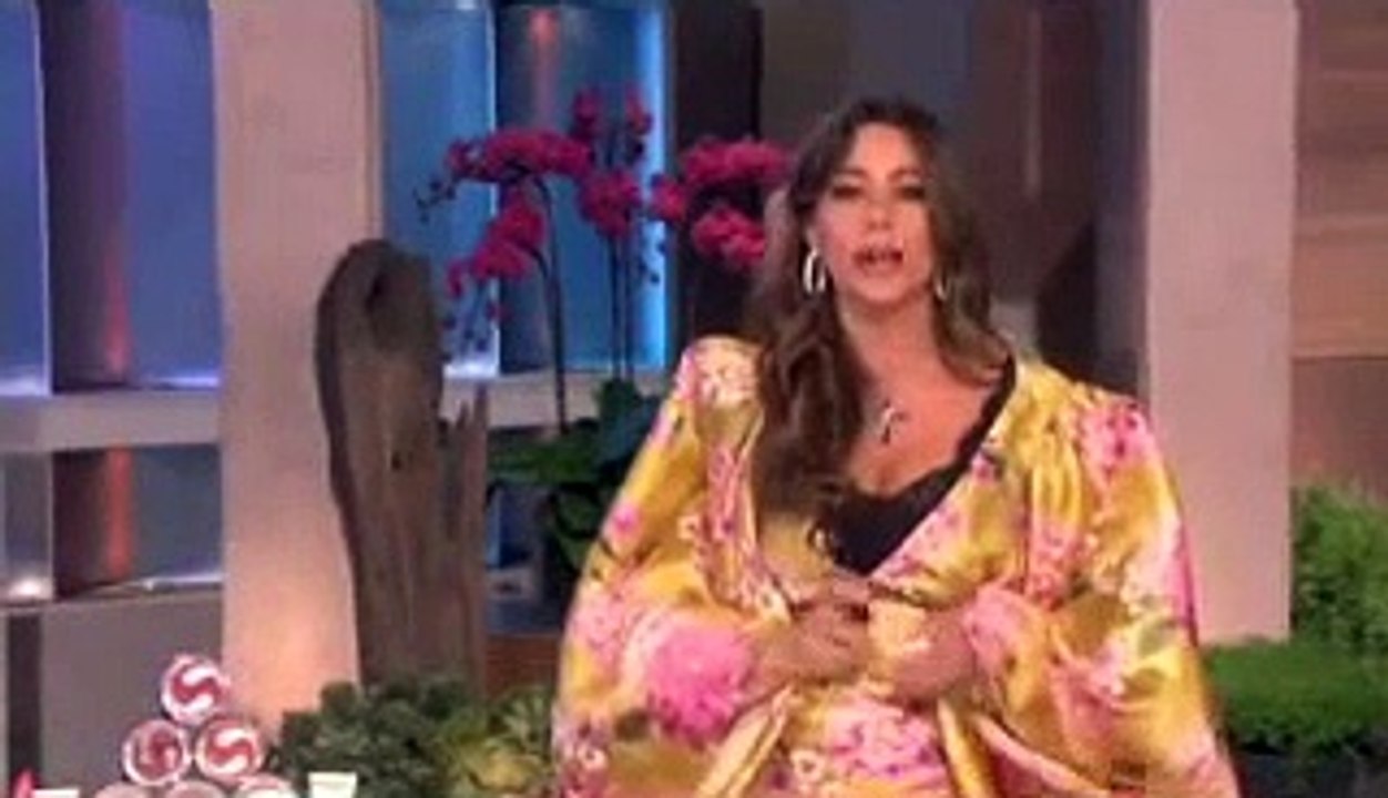 Memorable Moment:Ellen and Sofia Vergara Are CoverGirls Jan 16, 2012