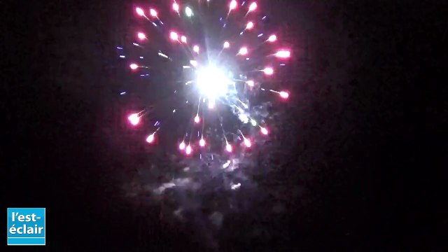 14 Juillet : des milliers de personnes pour le feu d'artifice de Troyes