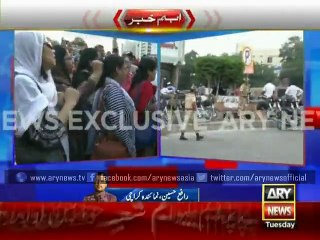 MQM female activists, Rangers come face to face in Karachi