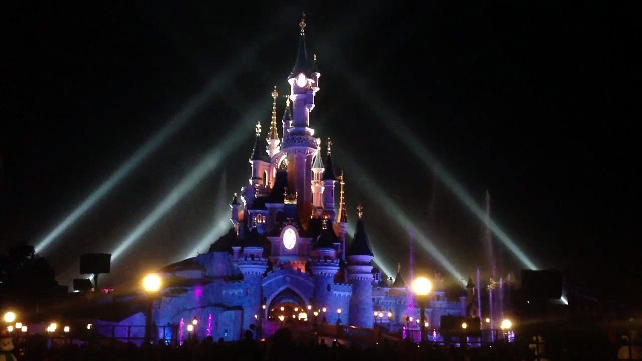 Noël 2012 : Illumination du château de La Belle au Bois Dormant de Disneyland Paris