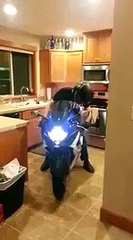 Mutfakta Tozu Dumana Kattı