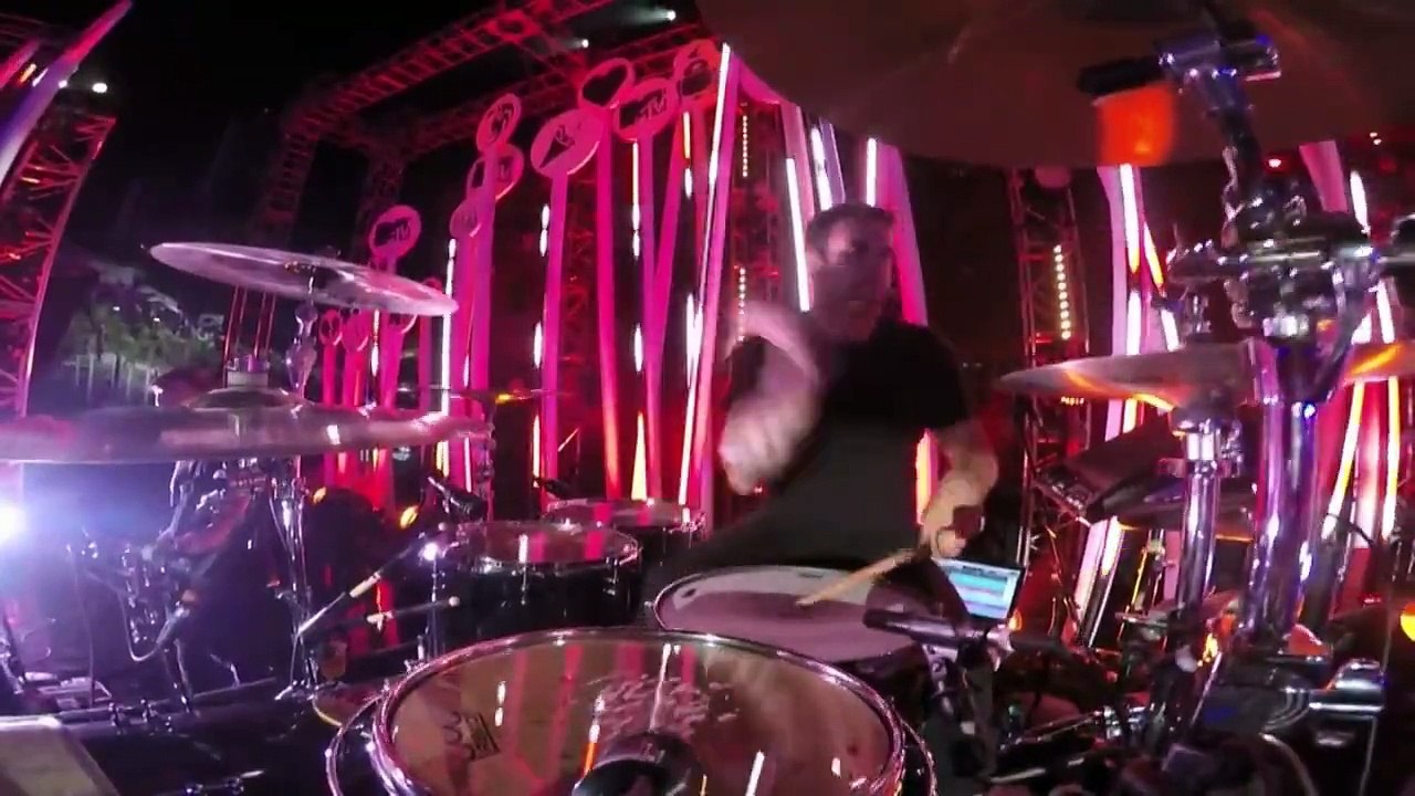 All Time Low - Kids In The Dark (Live MTV Fandow Awards)