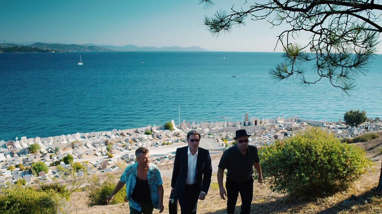 'Desaster': Rabenschwarze Komödie mit deutschen Stars