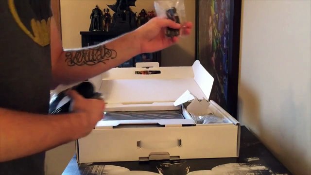Limited Edition Batman: Arkham Knight PS4 Unboxing