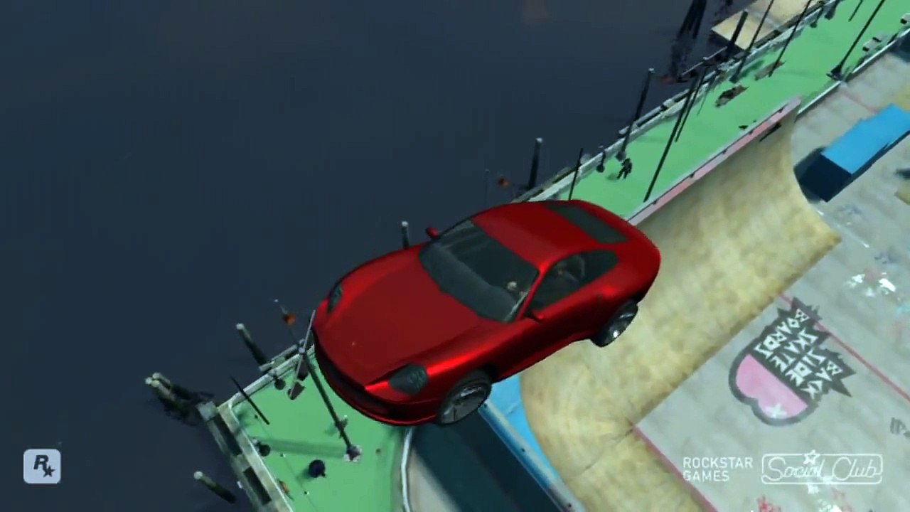 GTA 4 - Car Stunts, Crashes and Funny Stuff 3