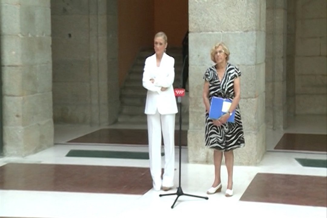 Primera reunión entre Cifuentes y Carmena