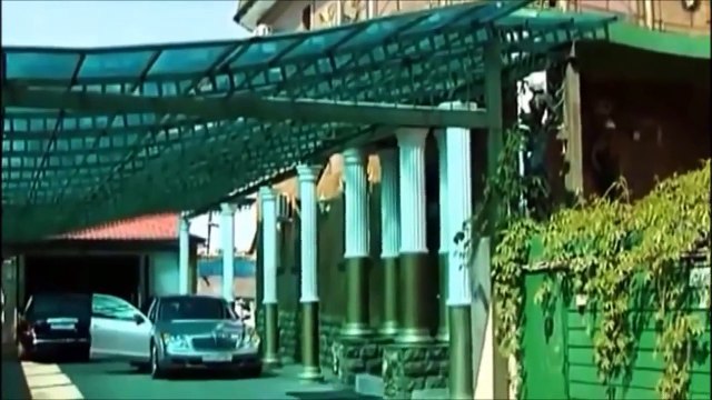 Домашний: Рублевка. Как устроена жизнь миллионеров?