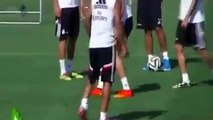 Cristiano Ronaldo shows middle finger to Angel Di Maria