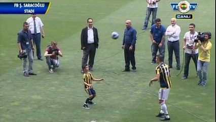 Persie çocuklarıyla şov yaptı