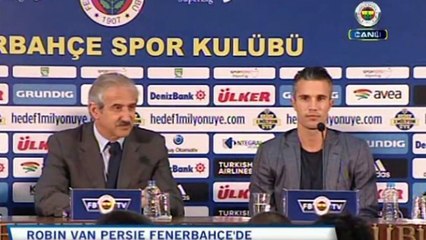 Van Persie basının karşısına geçti