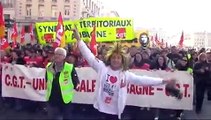 Parodie d'Ozone pour tous les indignés et grévistes : la chanson de la grève par jmbitch