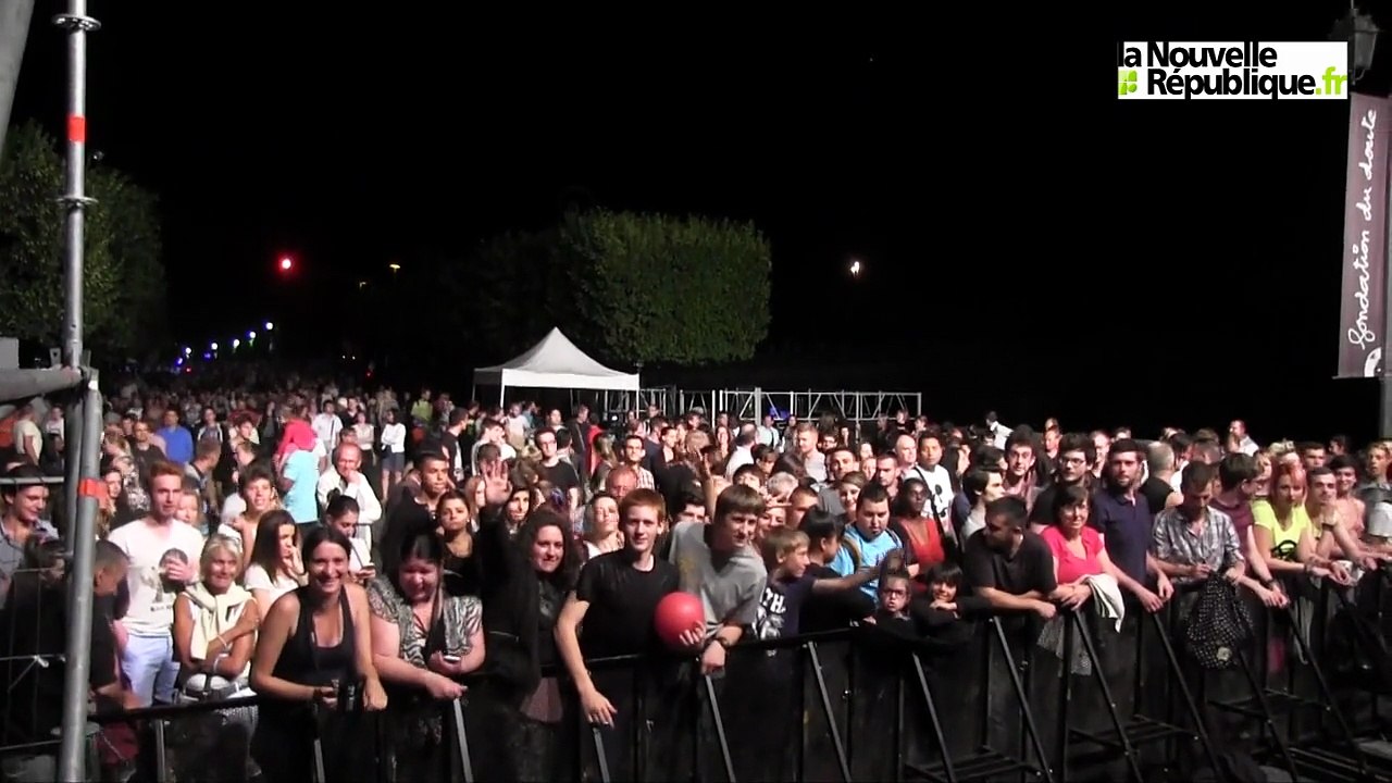 VIDEO. Yelle en concert à Blois après le feu d'artifice