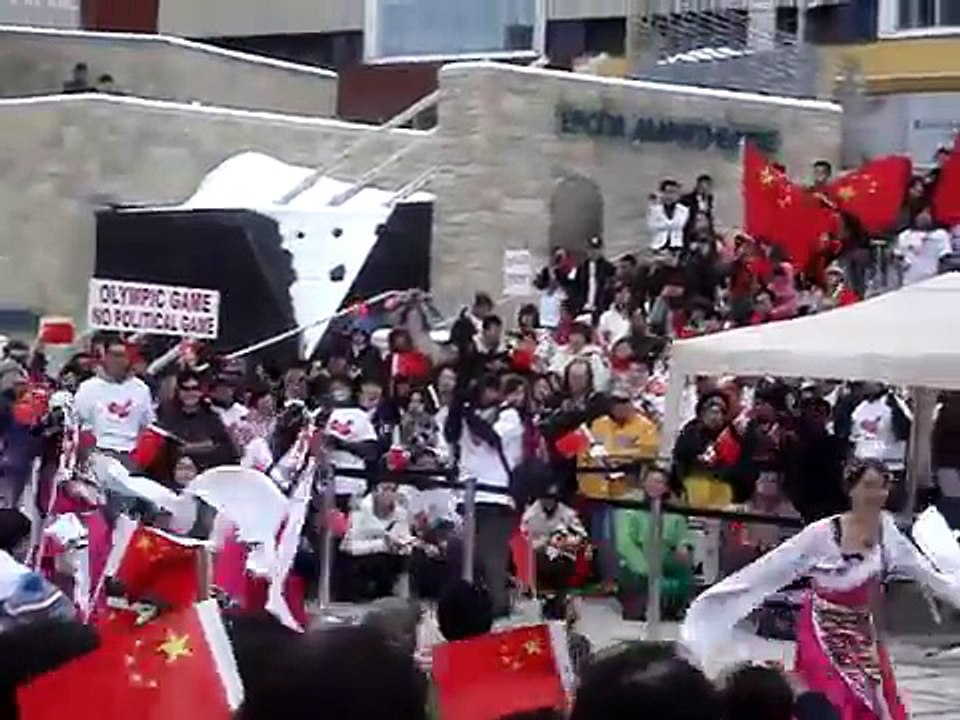 Tibet Dancing