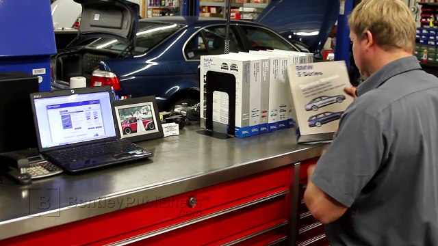 BMW Z4 M Roadster (E85) 2006 - BMW clutch delay valve - DIY Repair