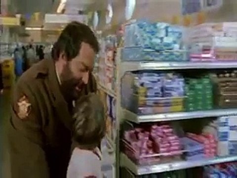 Der Große mit seinem Außerirdischen Kleinen - Schlägerei im Supermarkt