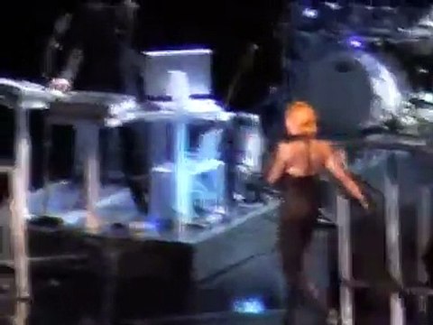 Madonna - Jump - Confessions Tour - Paris-Bercy Arena - 2006 -