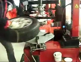 Máy ra vào lốp, máy tháo vỏ xe LC 890IT+PL330A ( Tire changer)