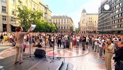 اعتراض مجارها در بوداپست به حصارکشی در مرز صربستان