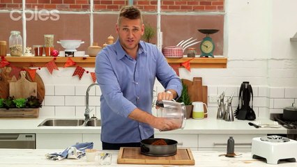 How to make the Perfect Cheesecake Crust with Curtis Stone  - Coles