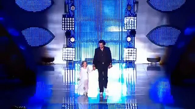Anastasia Petrik (8-years old) & Philip Kirkorov singing Snow (English lyrics)