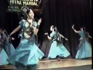 LAAL LAAL PHOOL - Gujarati Folk Dance / Garba