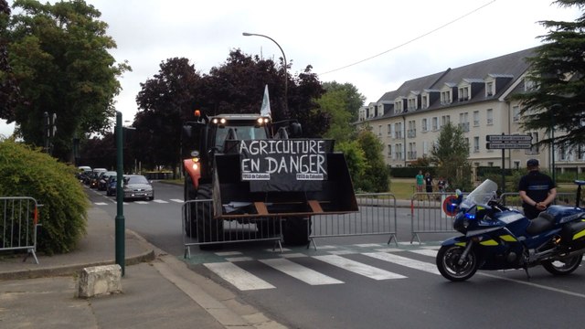 Les agriculteurs accueillent la sous-préfète