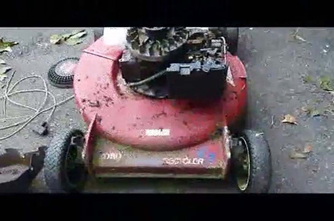 How to replace pull cord on Toro Recycler Lawn Mower (model 1991/1992) -  video Dailymotion