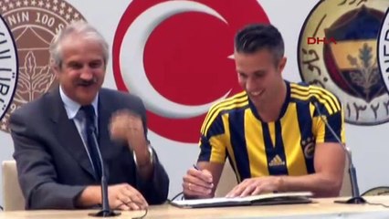 Turquie: Fenerbahçe - Van Persie impressionné par l'accueil