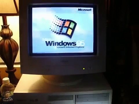 HP Vectra VE desktop computer with Windows 95 *with Internet Explorer*